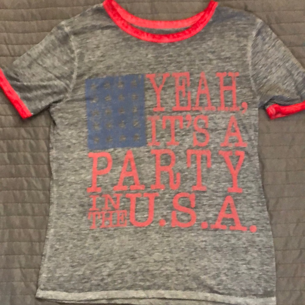 Party in the USA tee. Miley Cyrus lyrics on back. Size M. Ringer tee
